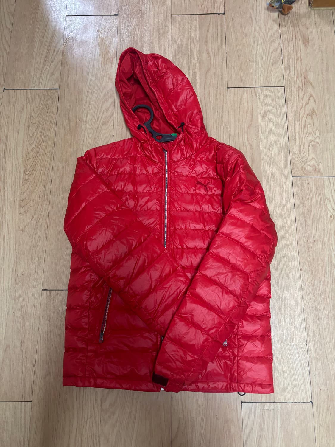 Puma 레드 경량 후드 패딩 상품이미지1