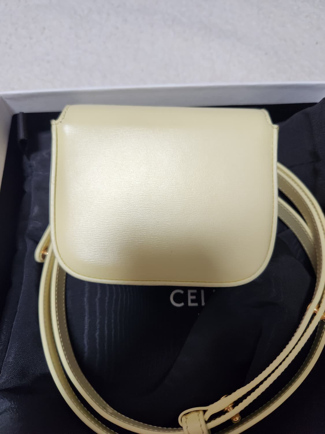 셀린느 미니 트리오페 옐로우 상품이미지5