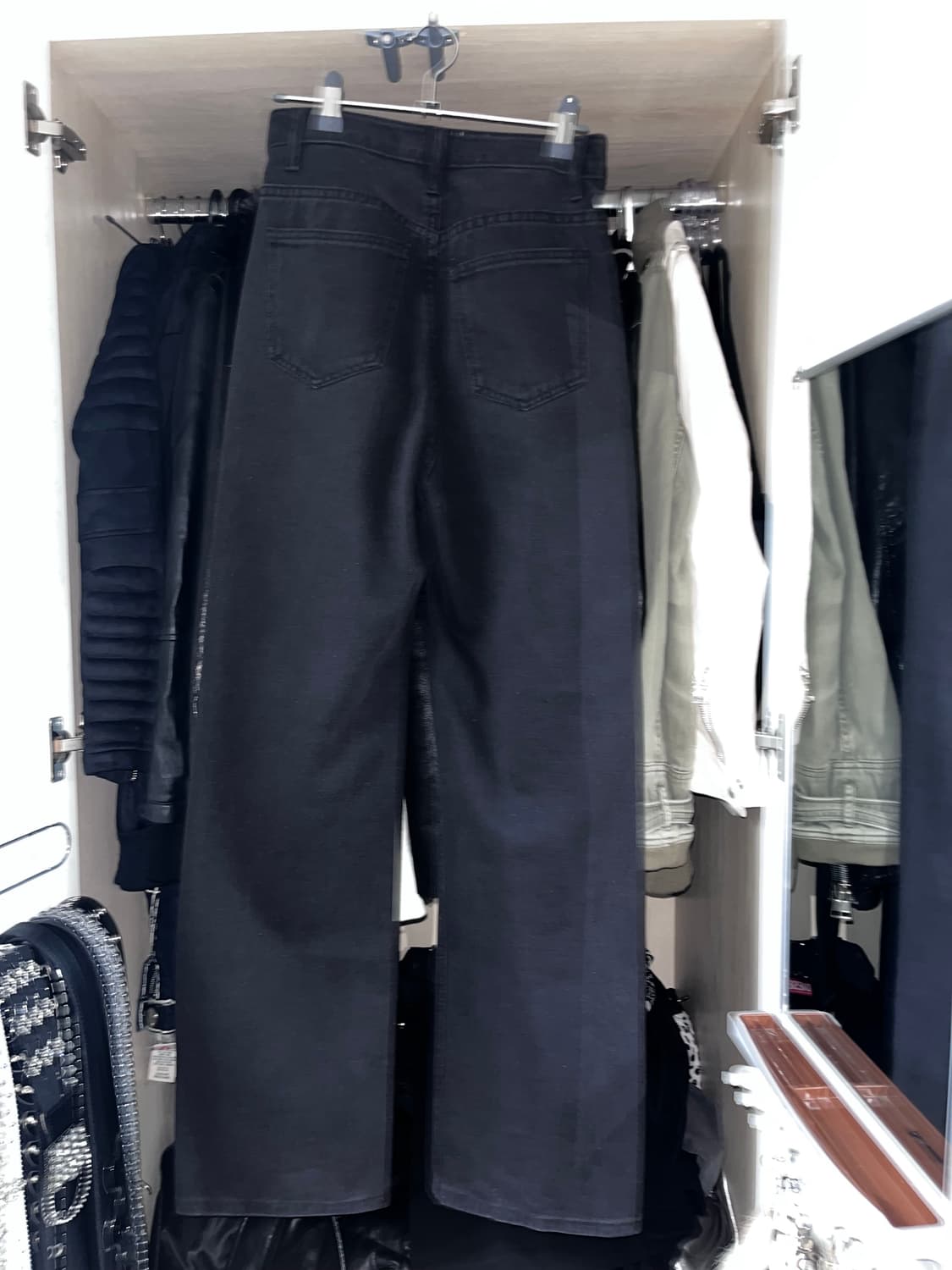 블랙 코튼 와이드 무파진 트임 팬츠 상품이미지4