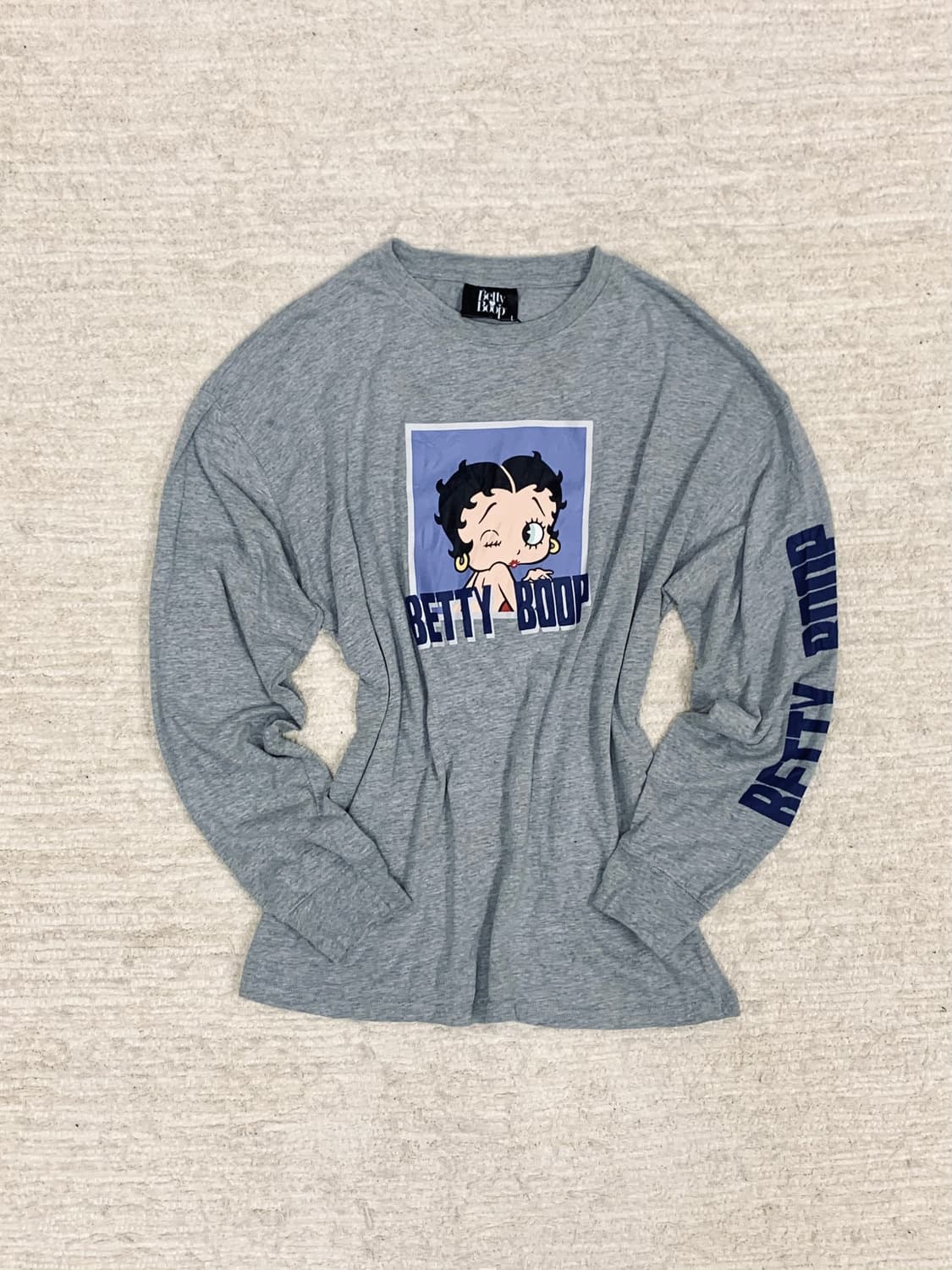 Gray Betty Boop Long-Sleeve Tee 상품이미지1