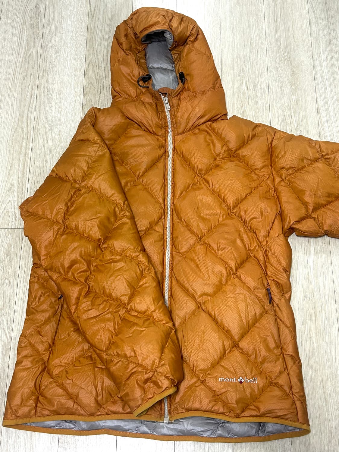 Montbell 경량패딩 상품이미지1