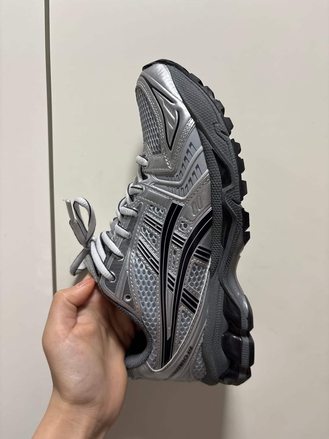 아식스 x 어반 리서치 젤 카야노 14 퓨어 실버 블랙 상품이미지2