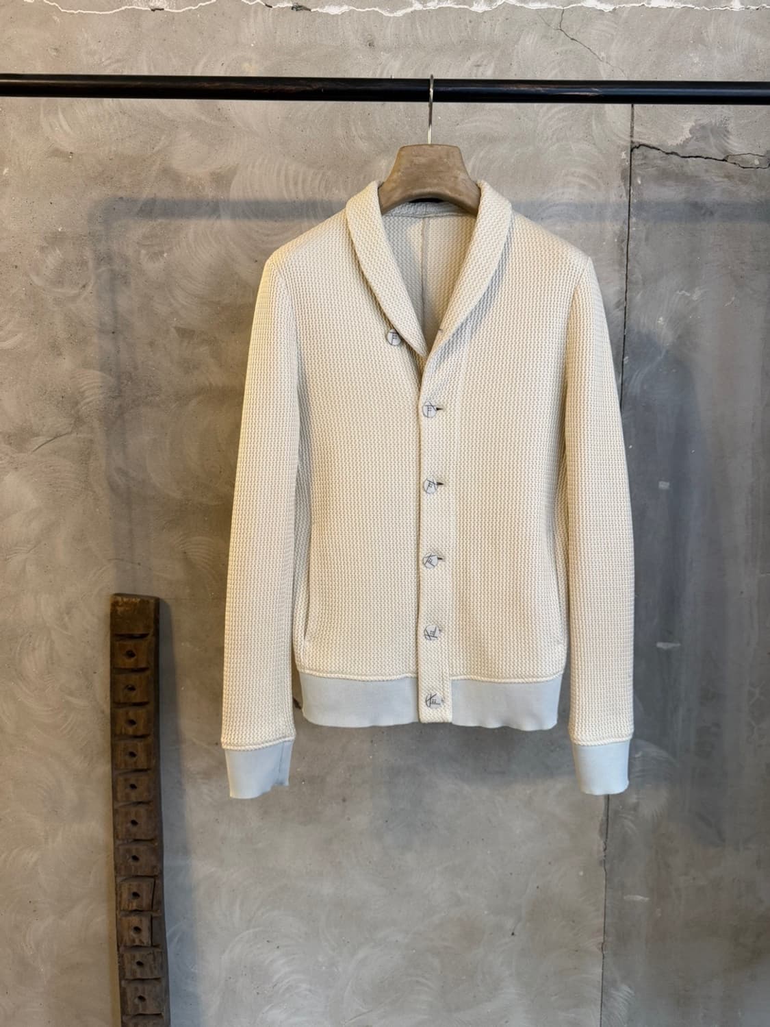 엠포리오 아르마니 숄칼라 가디건 남 95 여성 66~77 상품이미지1