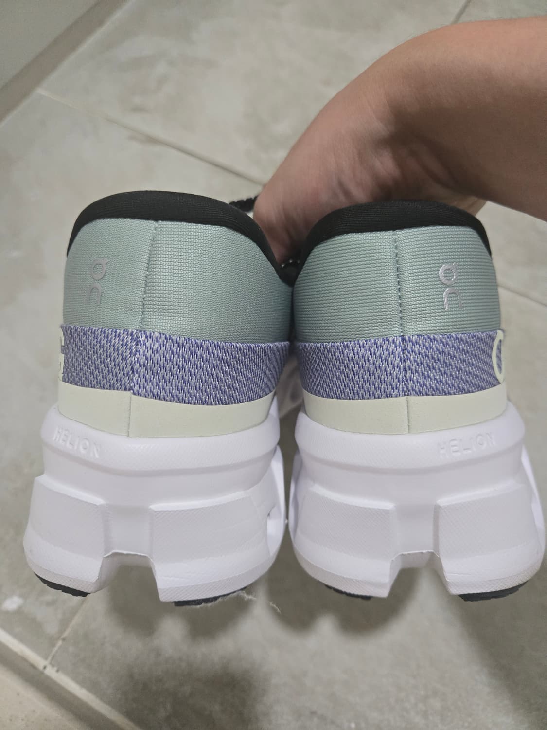 온러닝 클라우드 몬스터2 280사이즈 민트 상품이미지4