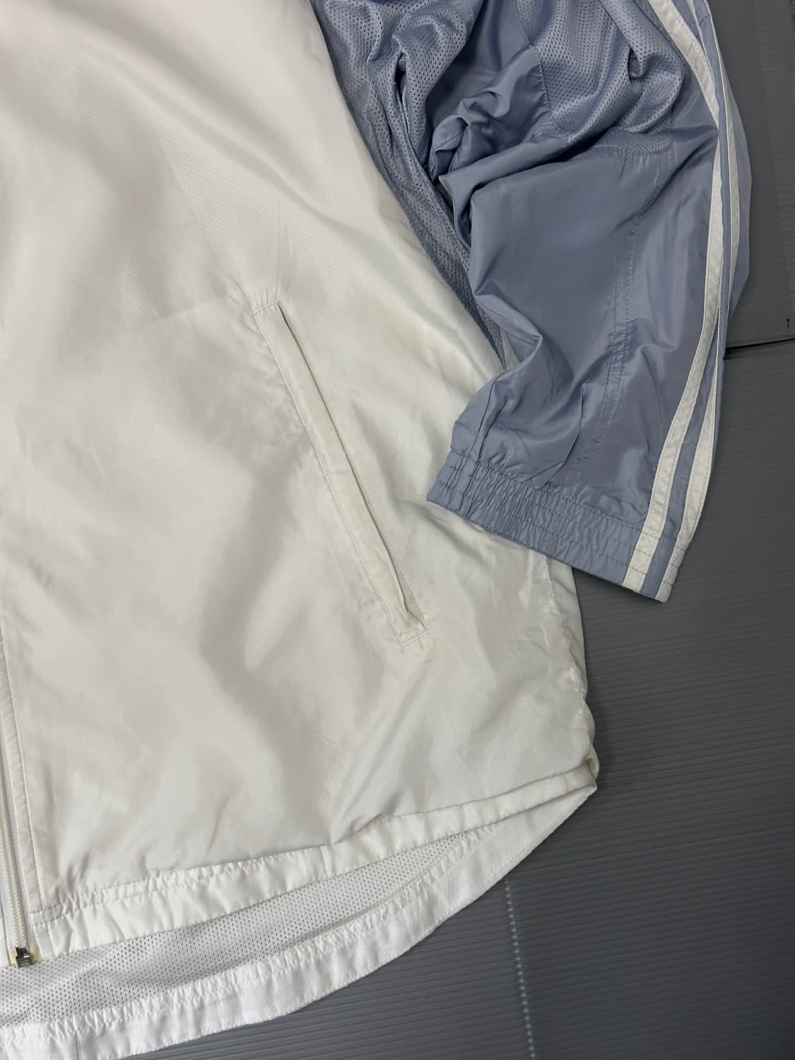 아디다스 바람막이 자켓 화이트 스카이블루 100 상품이미지3