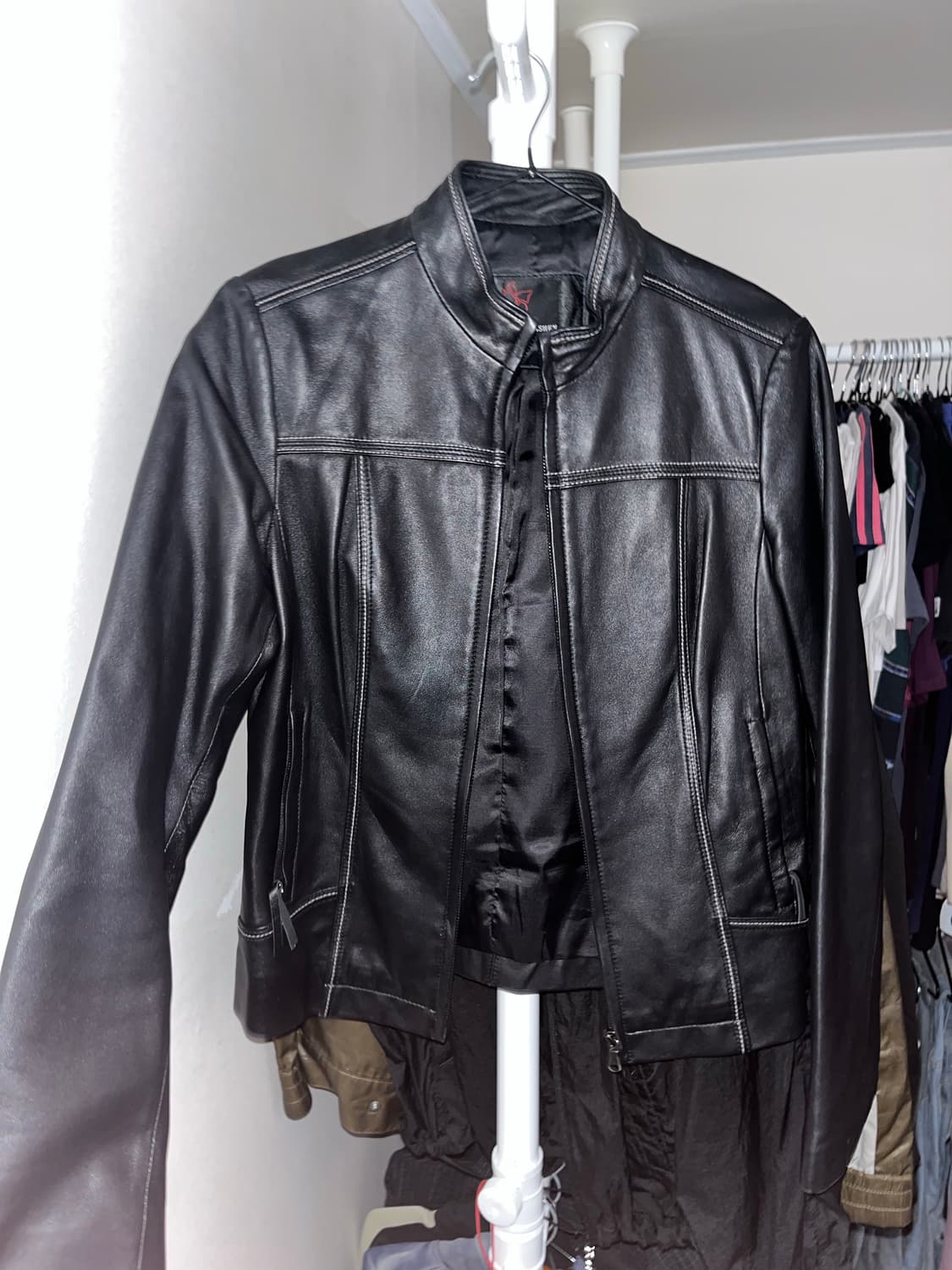 지센 크롭 가죽 재킷 블랙 상품이미지1