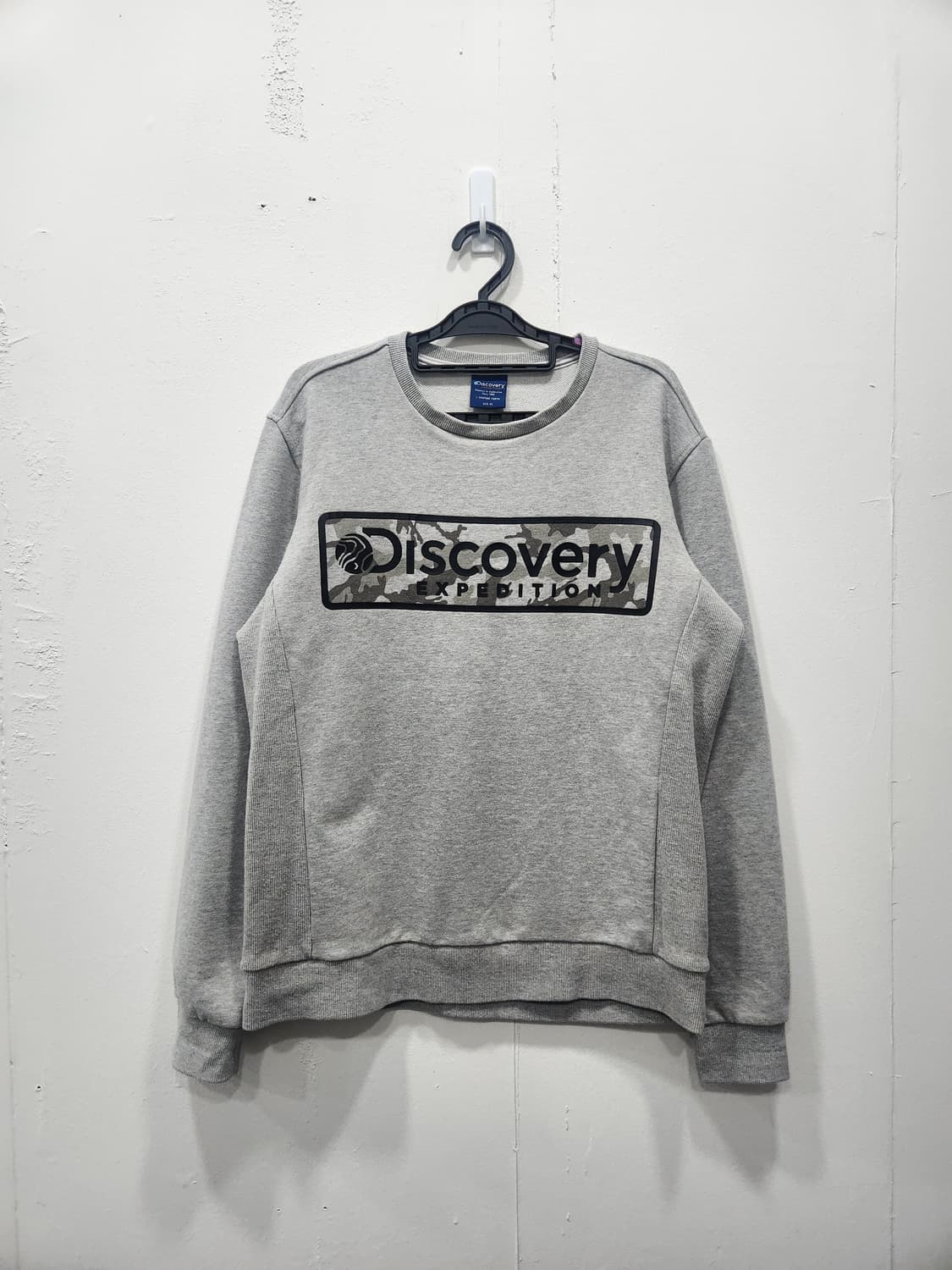디스커버리 익스페디션 빅로고 기본 맨투맨 남성 95사이즈 상품이미지1
