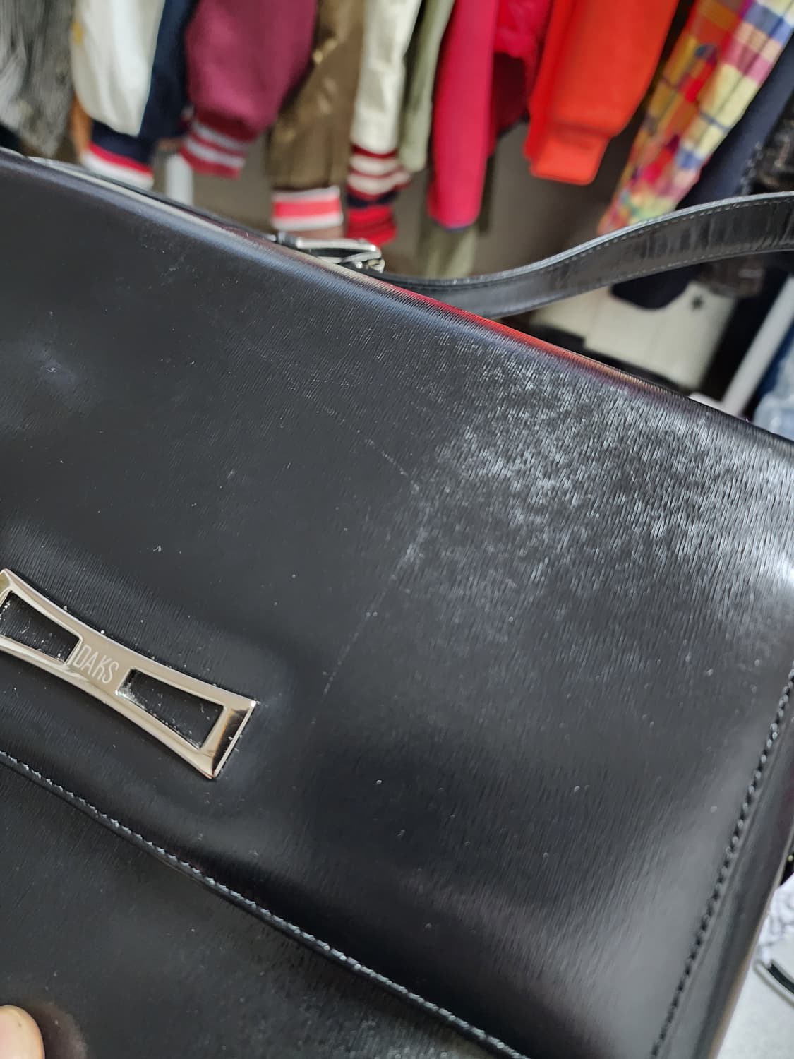 닥스 블랙 유광 숄더백 상품이미지7