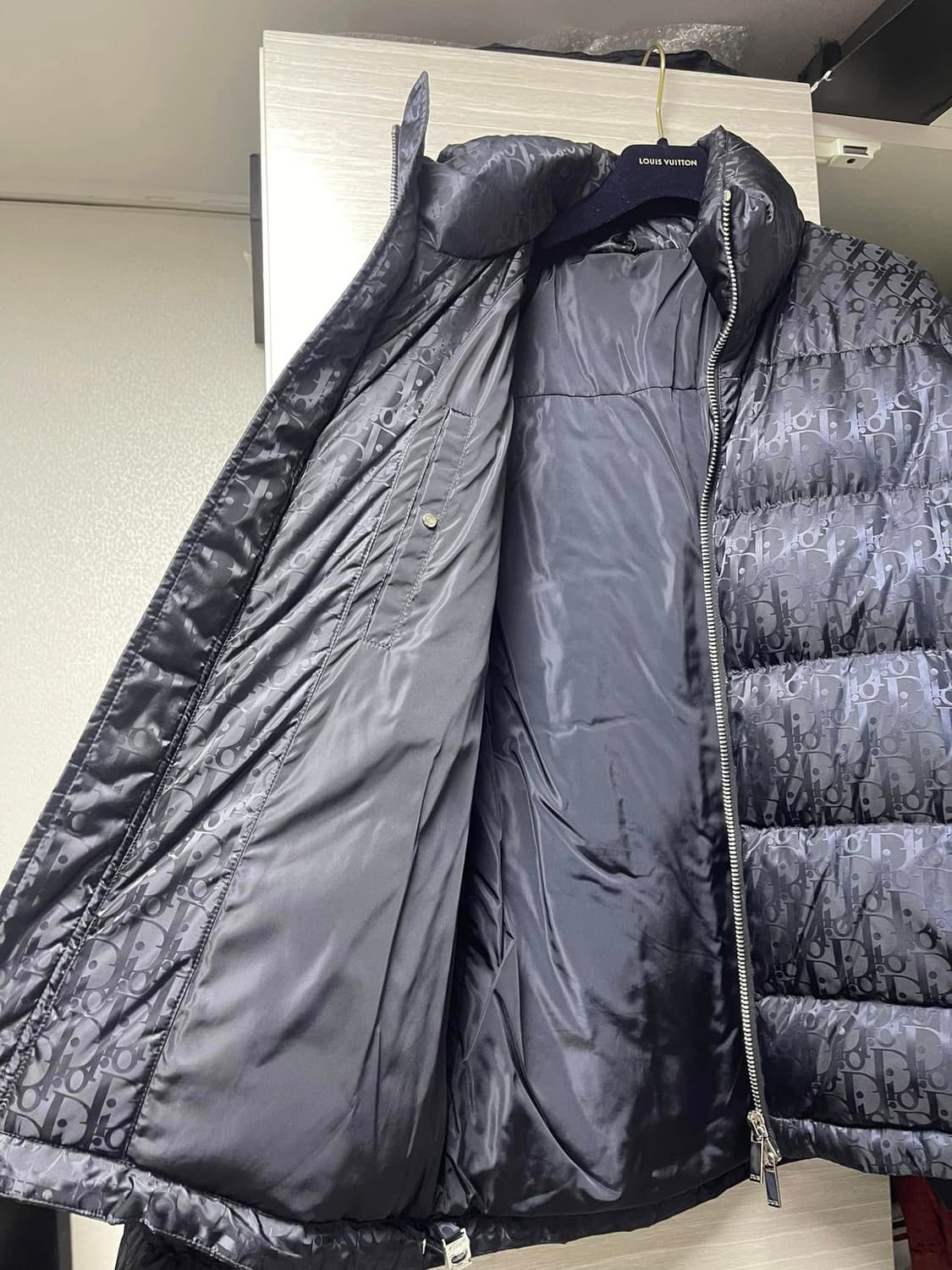 [50] 디올 오블리크 패딩 네이비 상품이미지3