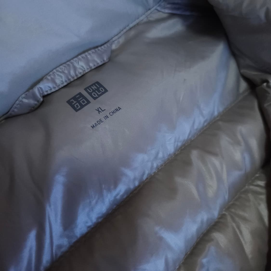 유니클로 구스다운 경량패딩잠바 105 XL 거위털 라이트다운 상품이미지6
