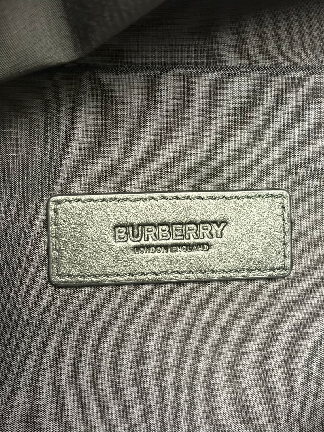 (상태최상) 버버리 블랙 힙색 벨트백 상품이미지7