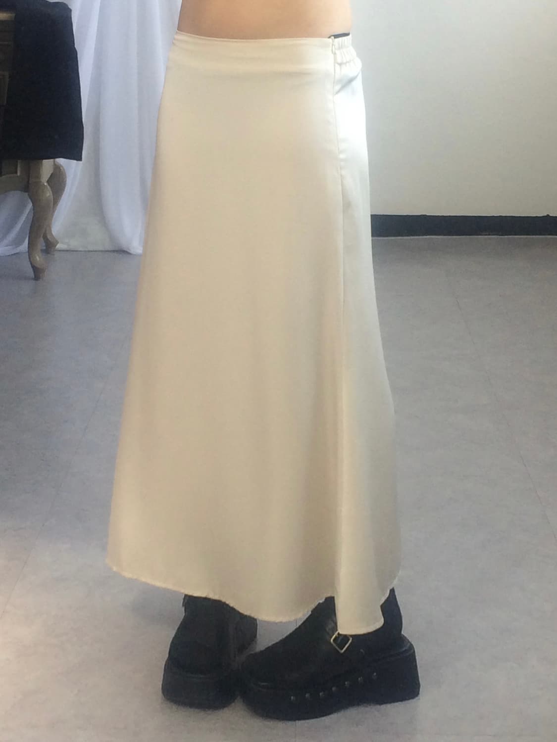 Glossy long skirt 상품이미지5