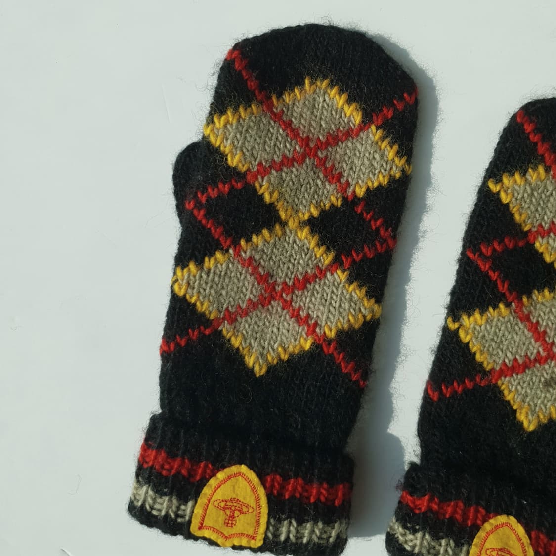 Vivienne Westwood ORB logo mittens 상품이미지3