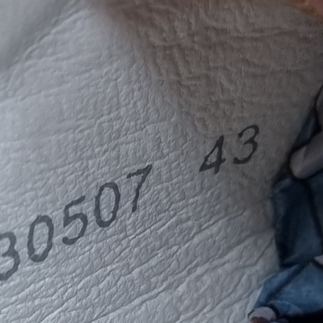 미소페 스웨이드 경량스니커즈 실사이즈275 상품이미지6