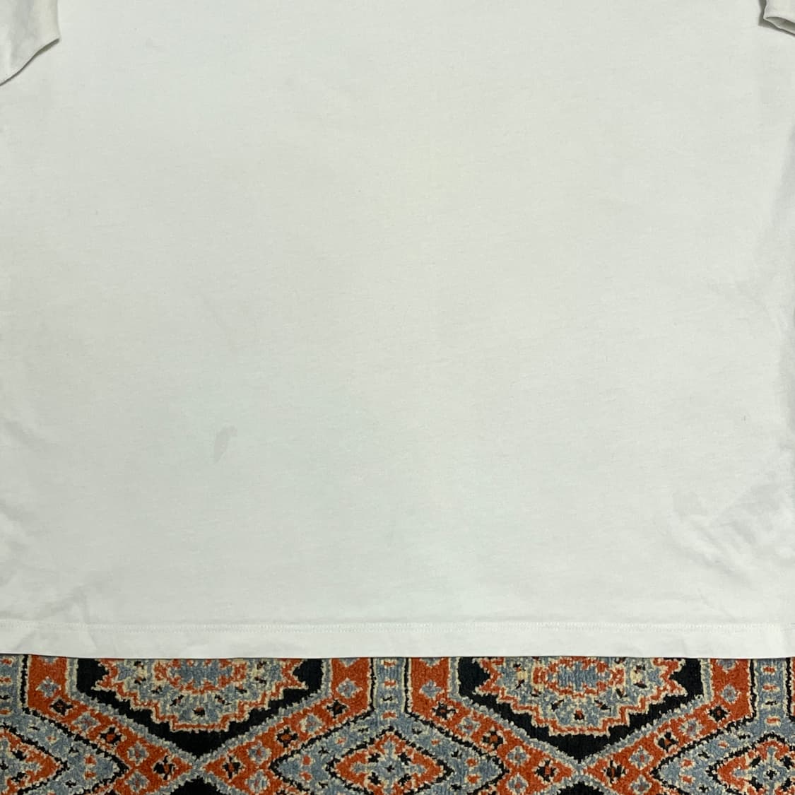 캘빈클라인 스몰로고 화이트 말랑면 반팔티셔츠 남성M 상품이미지3