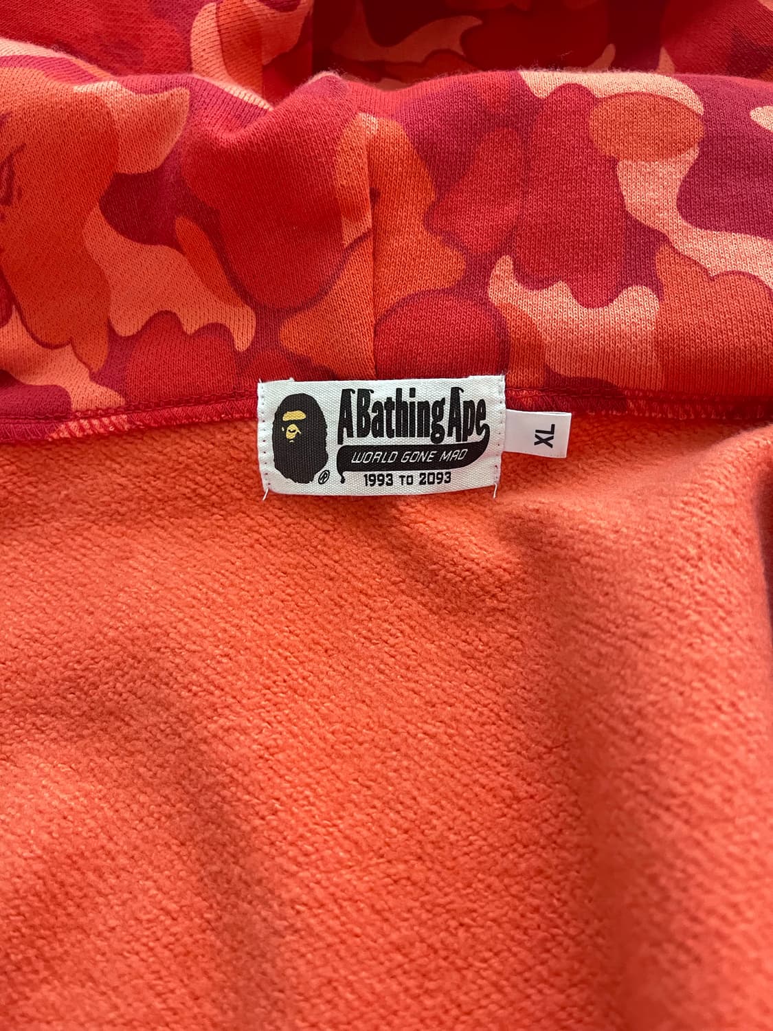 베이프 청담 매장판 익스클루시브 한정판 레드 카모 샤크 집업(XL)급처 상품이미지3