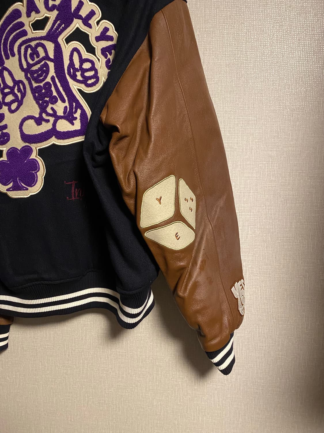 Yeseyesee 바시티자켓  상품이미지3