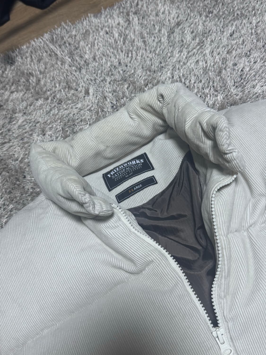 프리즘웍스 코듀로이 구스다운 패딩 상품이미지2