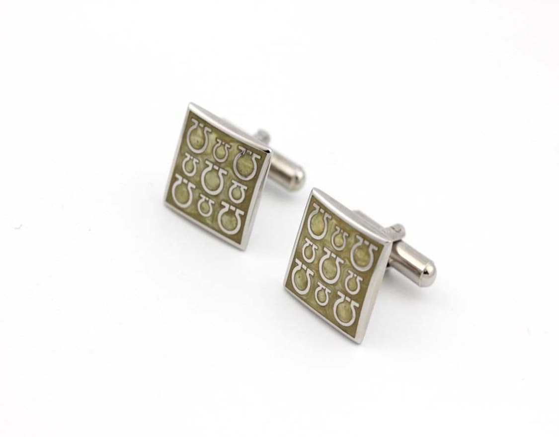 페라가모 S등급 남자 명품 커프스 상품이미지5