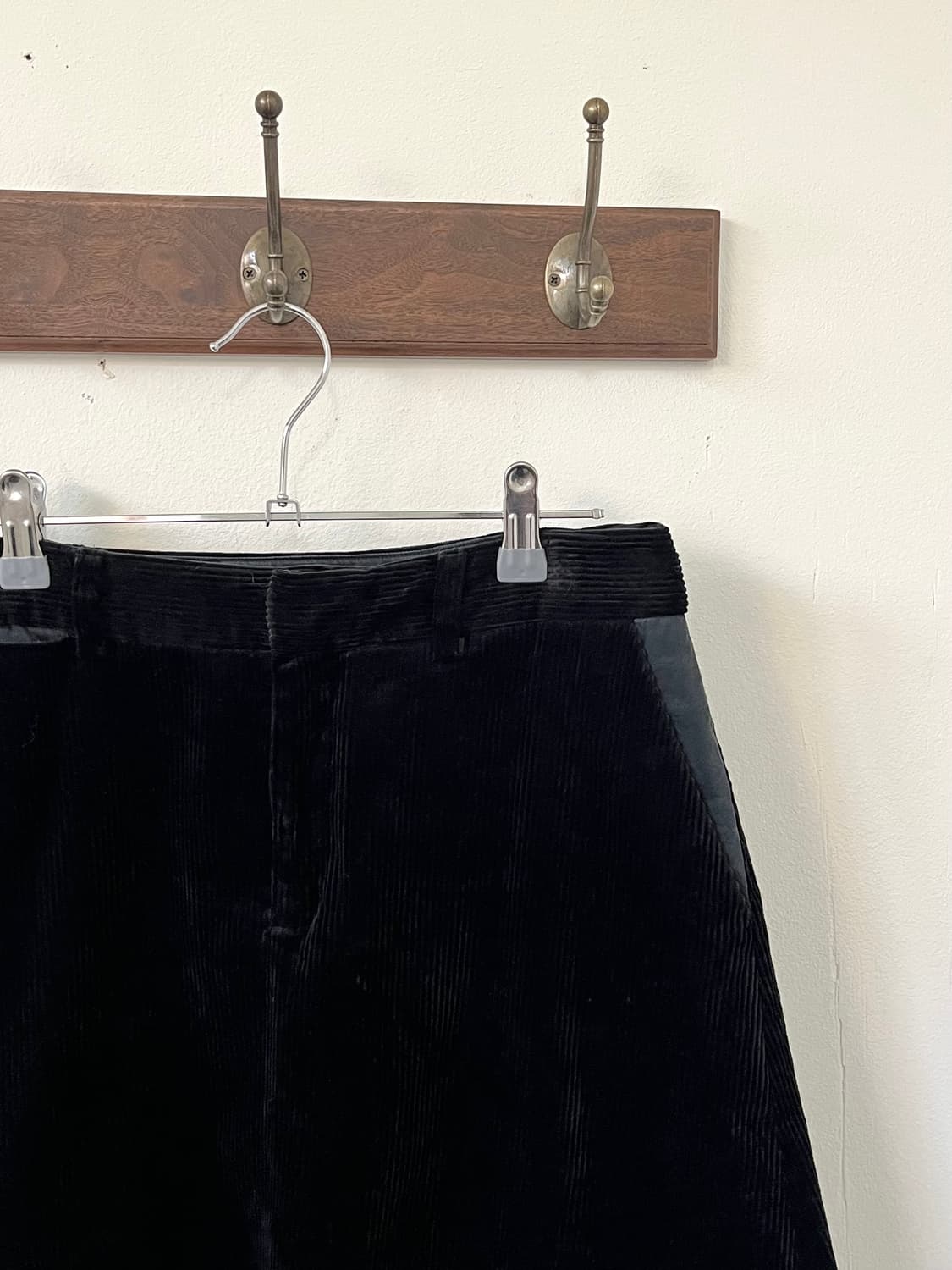 MARGARET HOWELL 블랙 골덴 스커트 상품이미지2