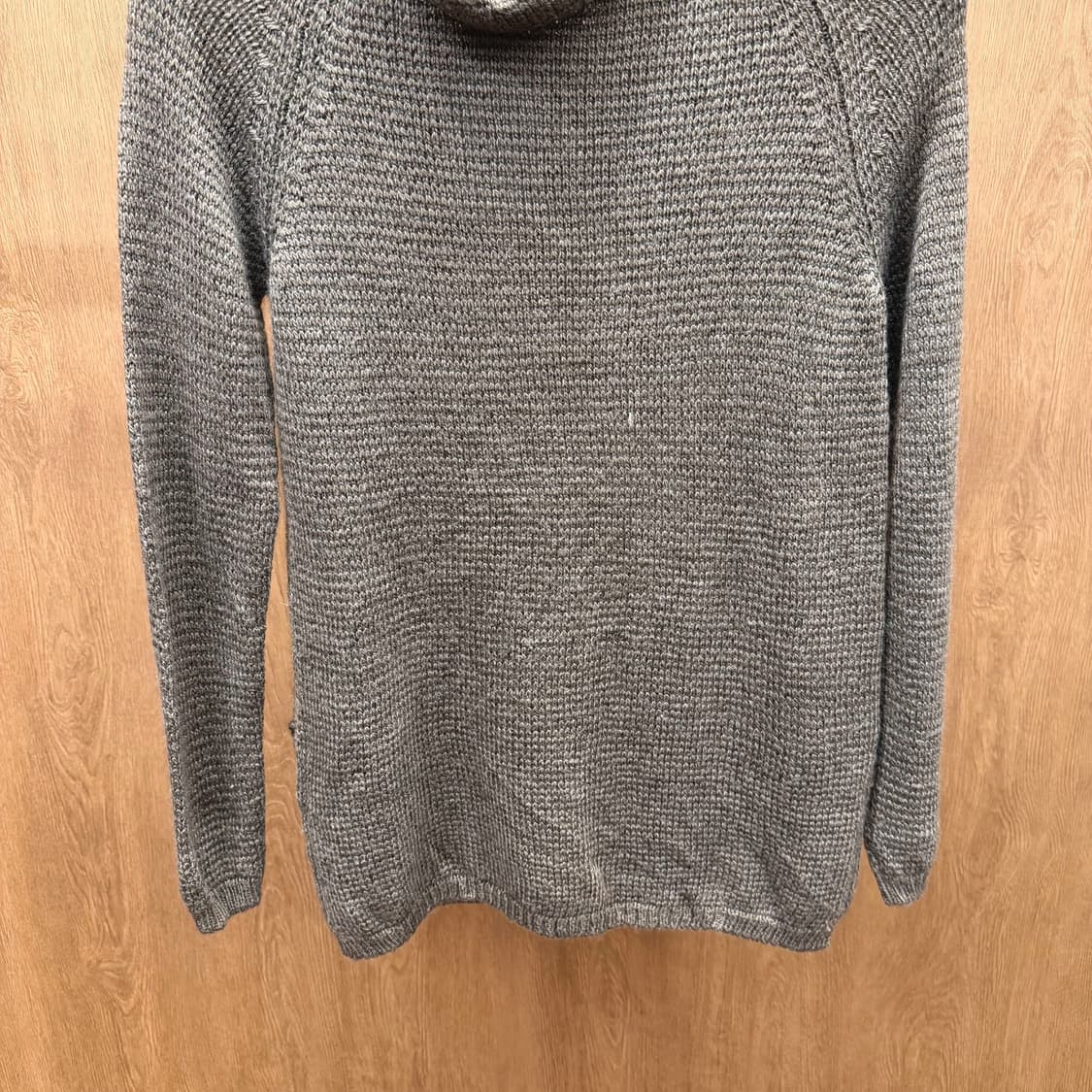 막스마라 아이블루스 터틀넥 니트 사이드 슬릿 디테일 레귤러핏 브라운 상품이미지5