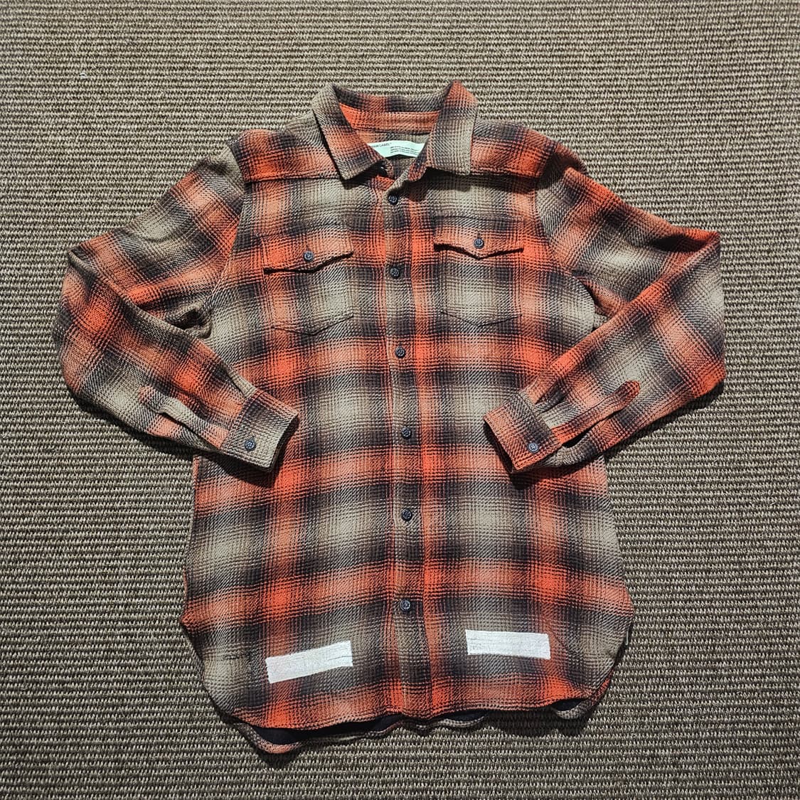 오프화이트 오렌지 플란넬 체크 셔츠 상품이미지1