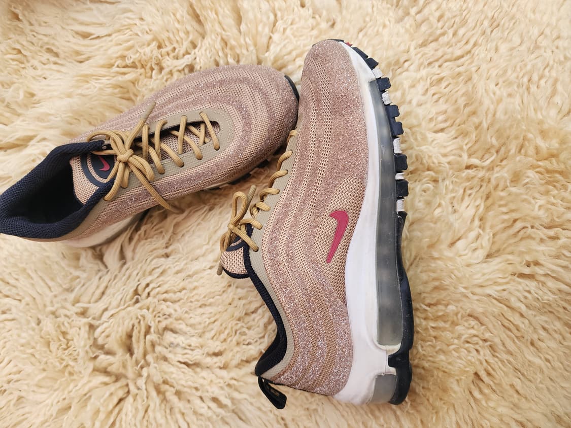 나이키 X 스와로브스키 에어맥스 97 LXX 메탈릭 골드 상품이미지2