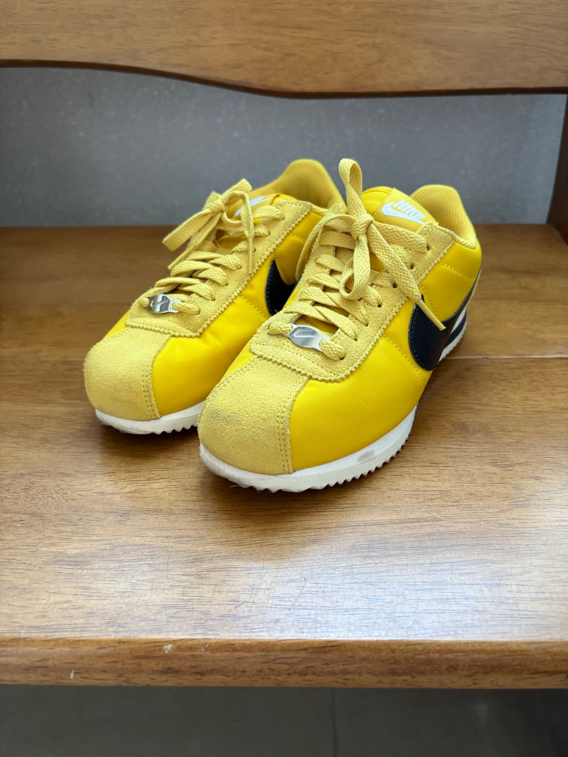 나이키 코르테즈 비비드 설퍼 상품이미지2