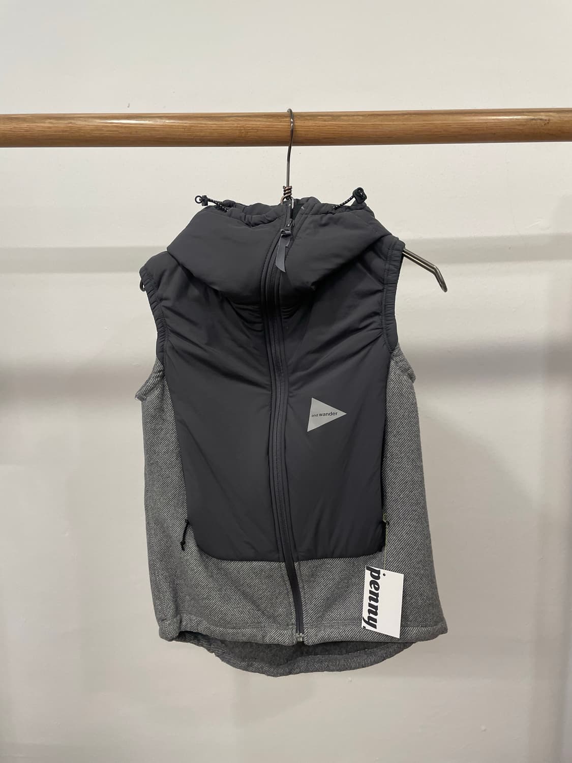 and wander primaloft vest 상품이미지1