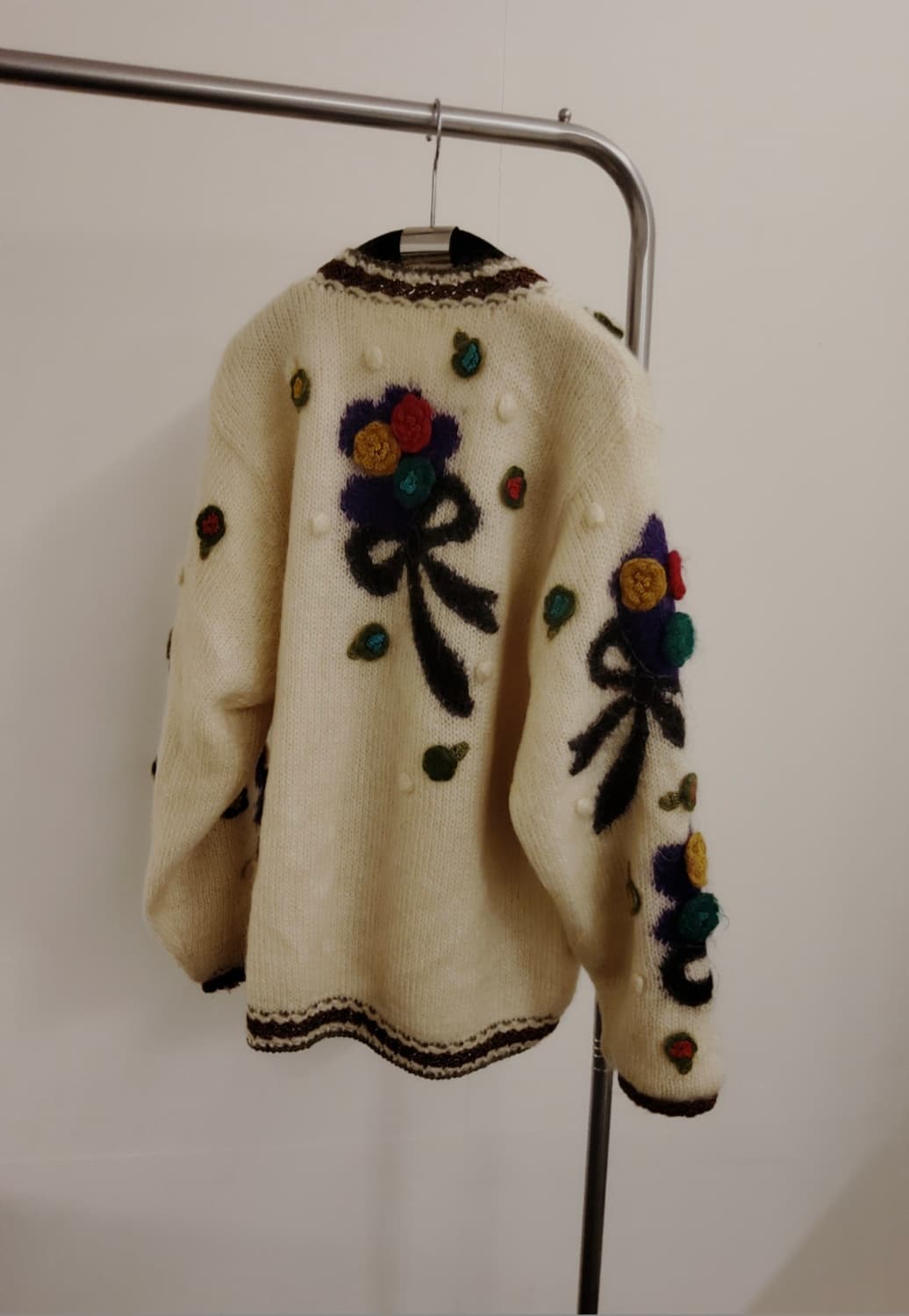 입체꽃 스웨터 상품이미지2