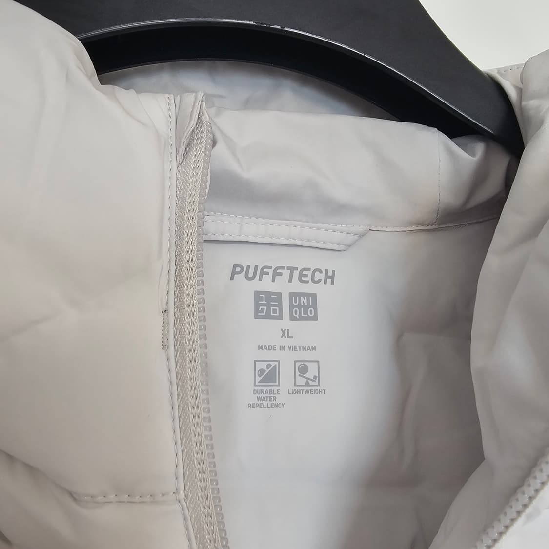 JP XL 새제품) 유니클로 퍼프테크 퍼프텍 경량 패딩 파카 오프 화이트 상품이미지4