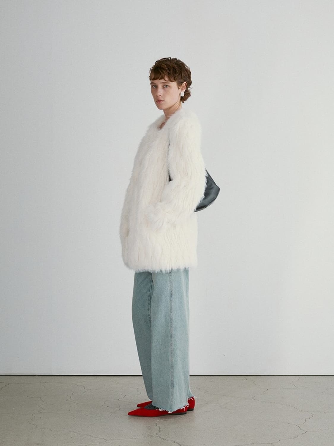 Recto 렉토 SIGNATURE CURVED FAUX FUR 퍼 자켓 상품이미지7