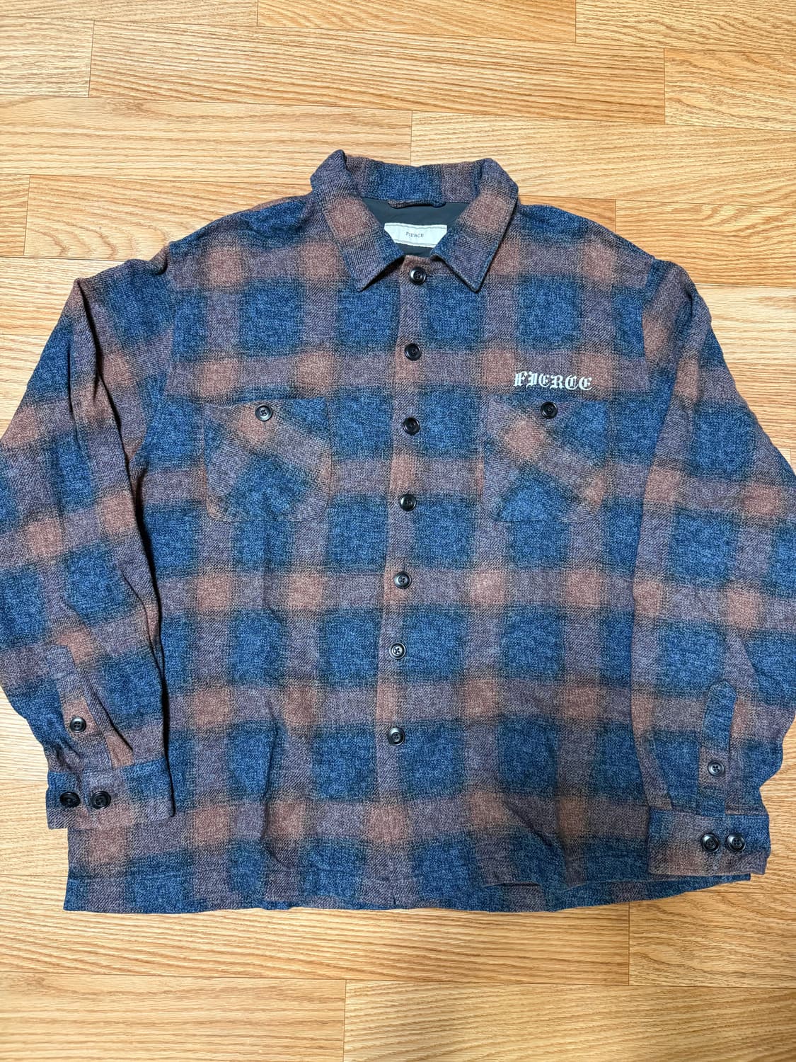 [XL] 블랙아웃 피어스 헤비 코튼 셔츠 레드 팝니다! 상품이미지1