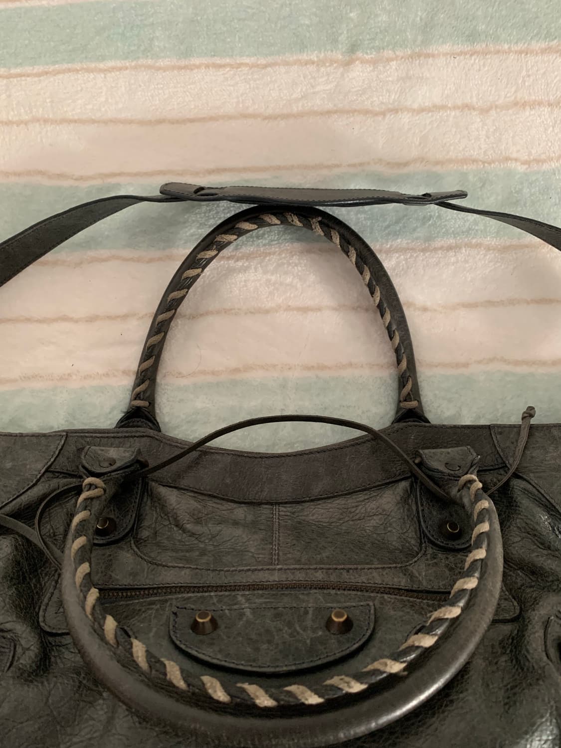 발렌시아가 시티백 라지 다크 그레이 상품이미지9