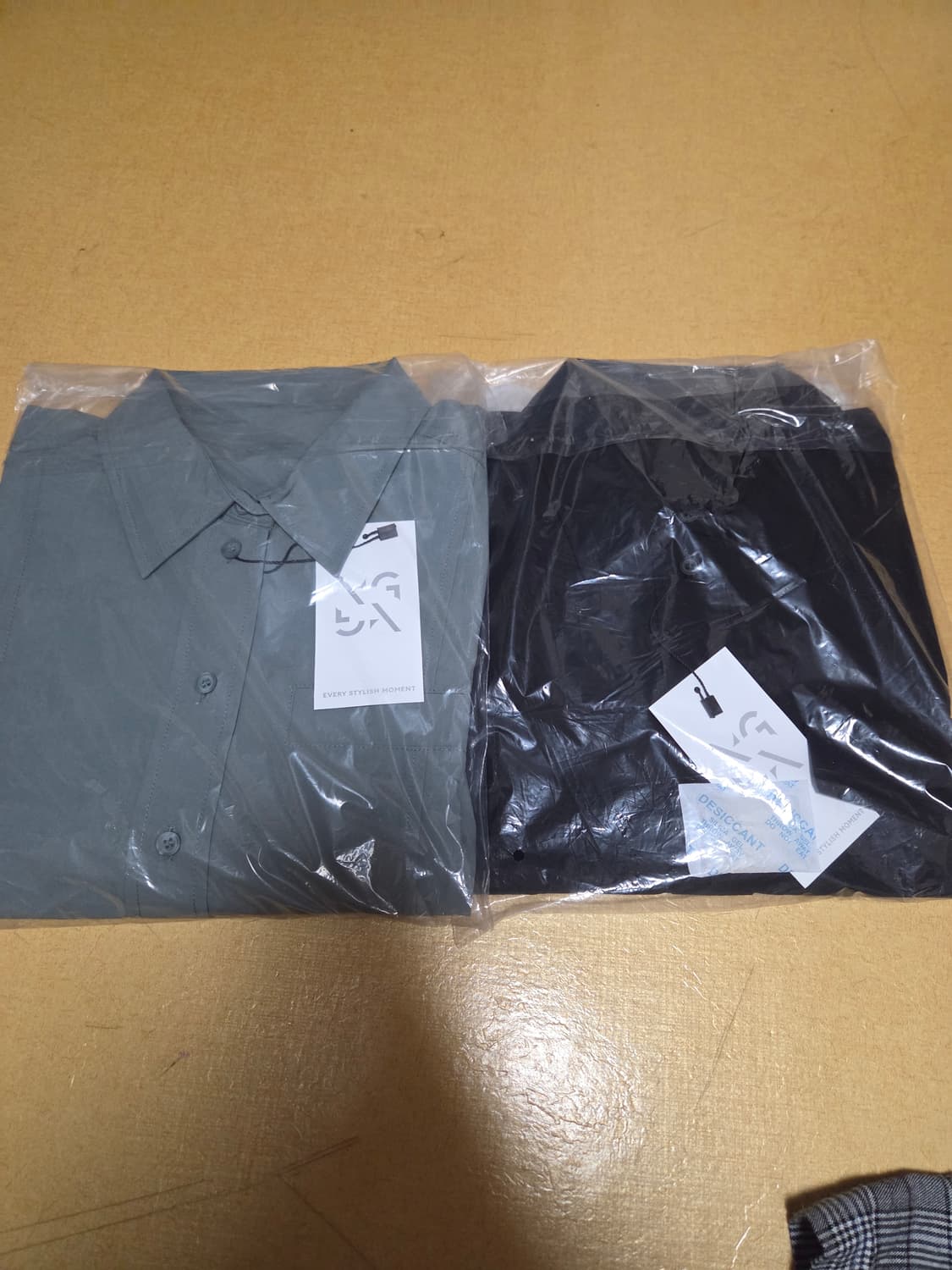 크롭 셔츠 새상품 2벌 상품이미지1