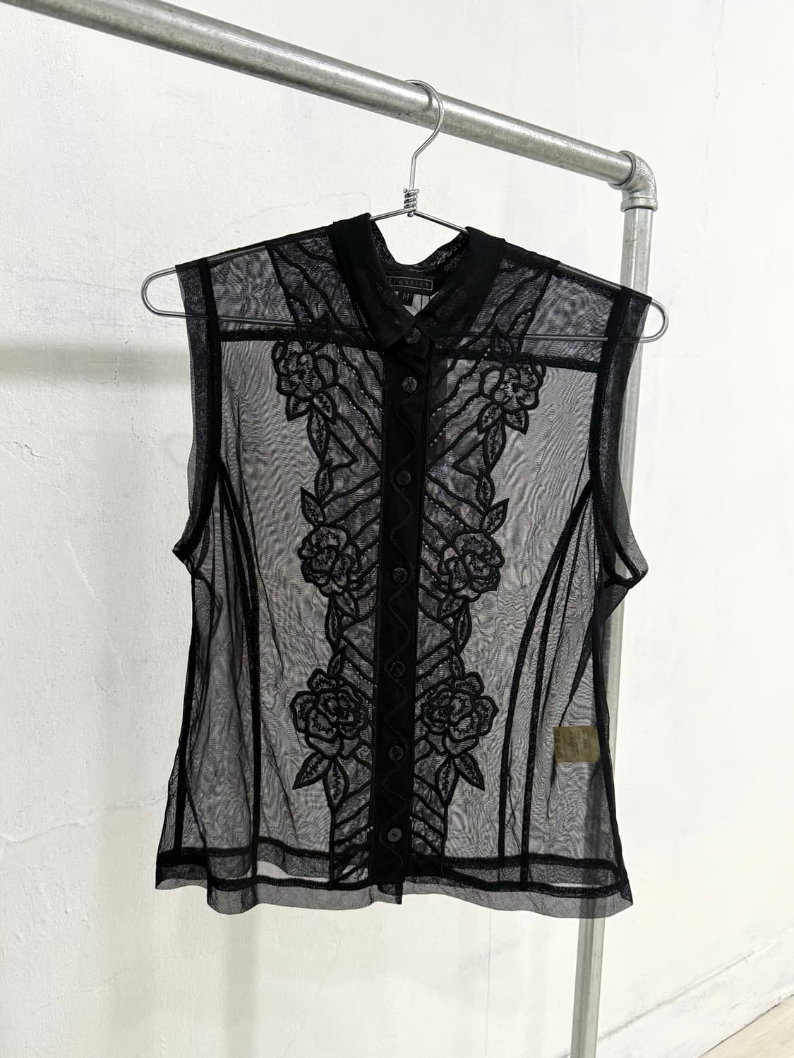 Black See-Through Mesh Sleeveless Shirt 상품이미지1