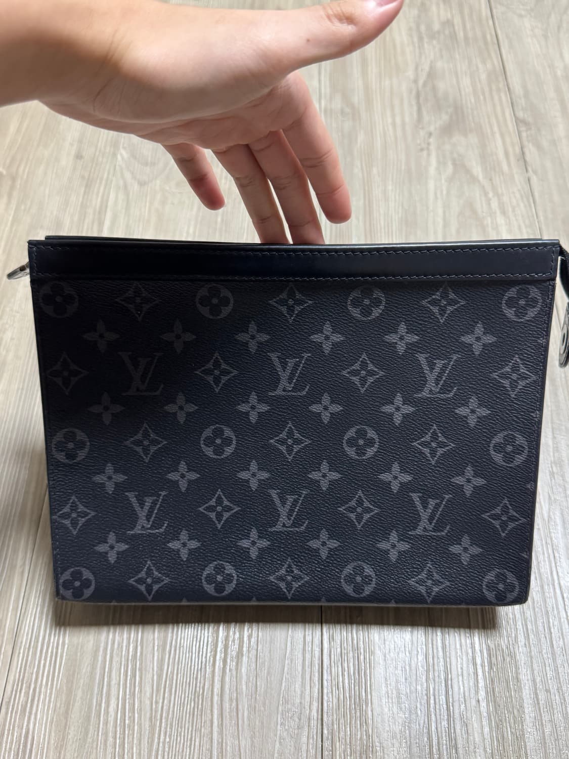 루이비통 포쉐트 보야주 클러치 mm 상품이미지7