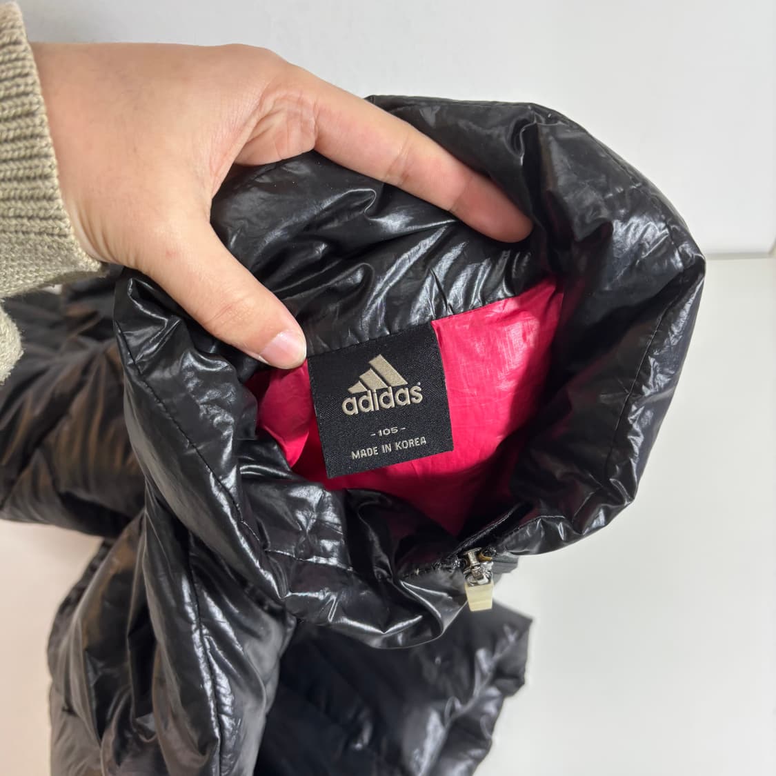 우먼XL 아디다스 블랙 핑크로고 구스다운 경량패딩점퍼 상품이미지4