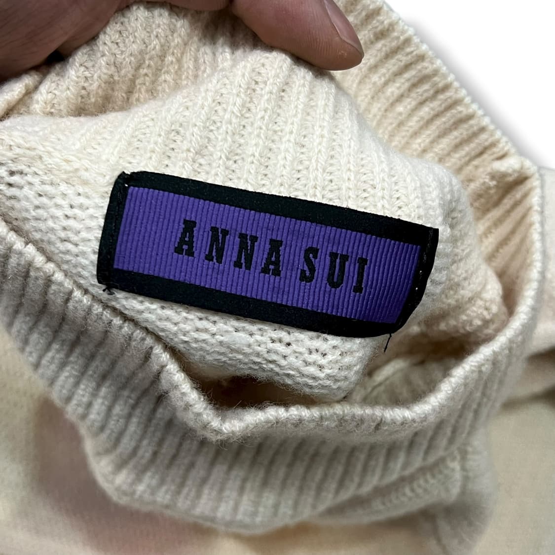  안나수이 큐빅로고 터틀넥 니트 y14120 상품이미지7