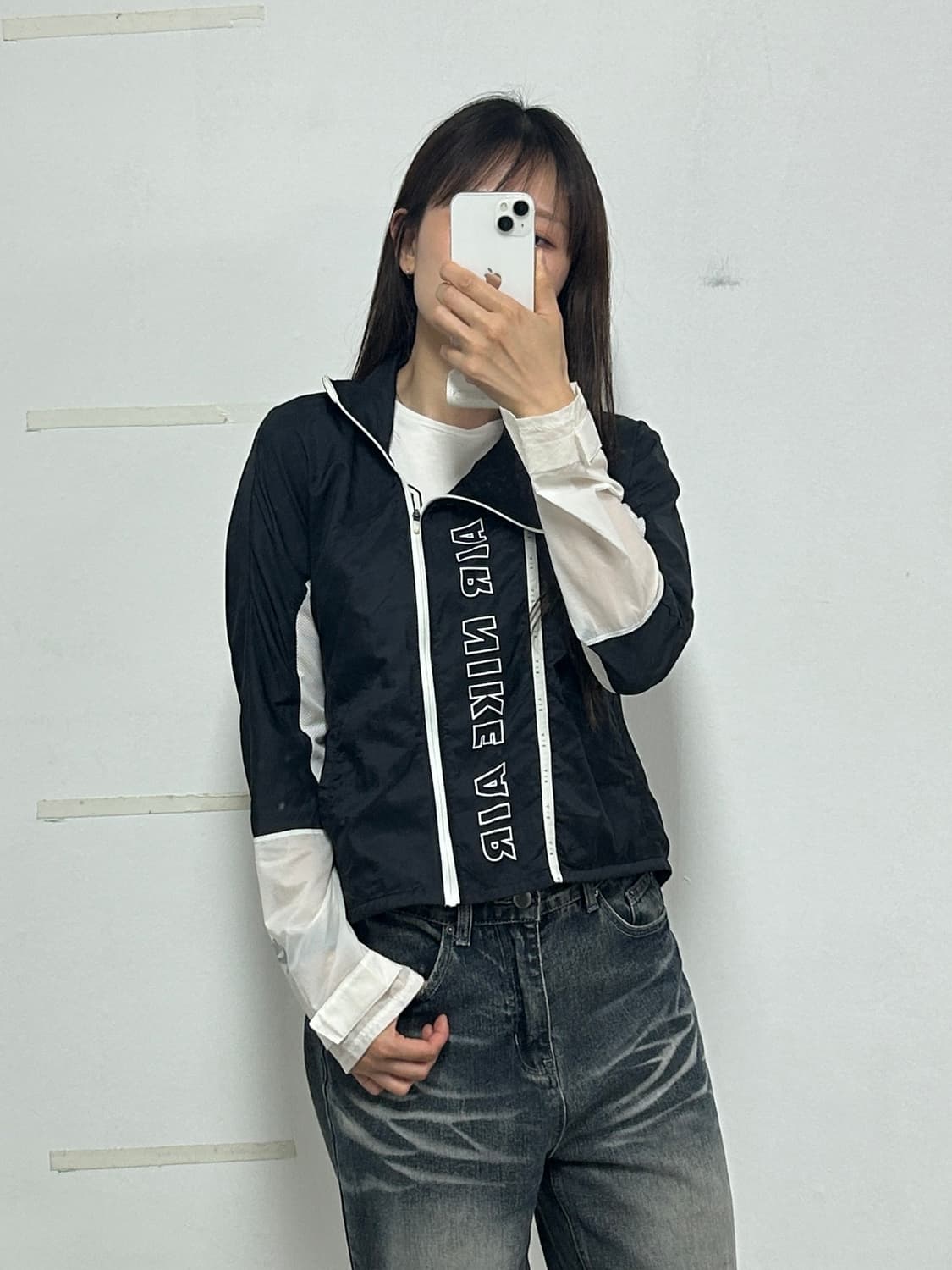 나이키 에어 윈드 러닝 바람막이 자켓 검흰 상품이미지1