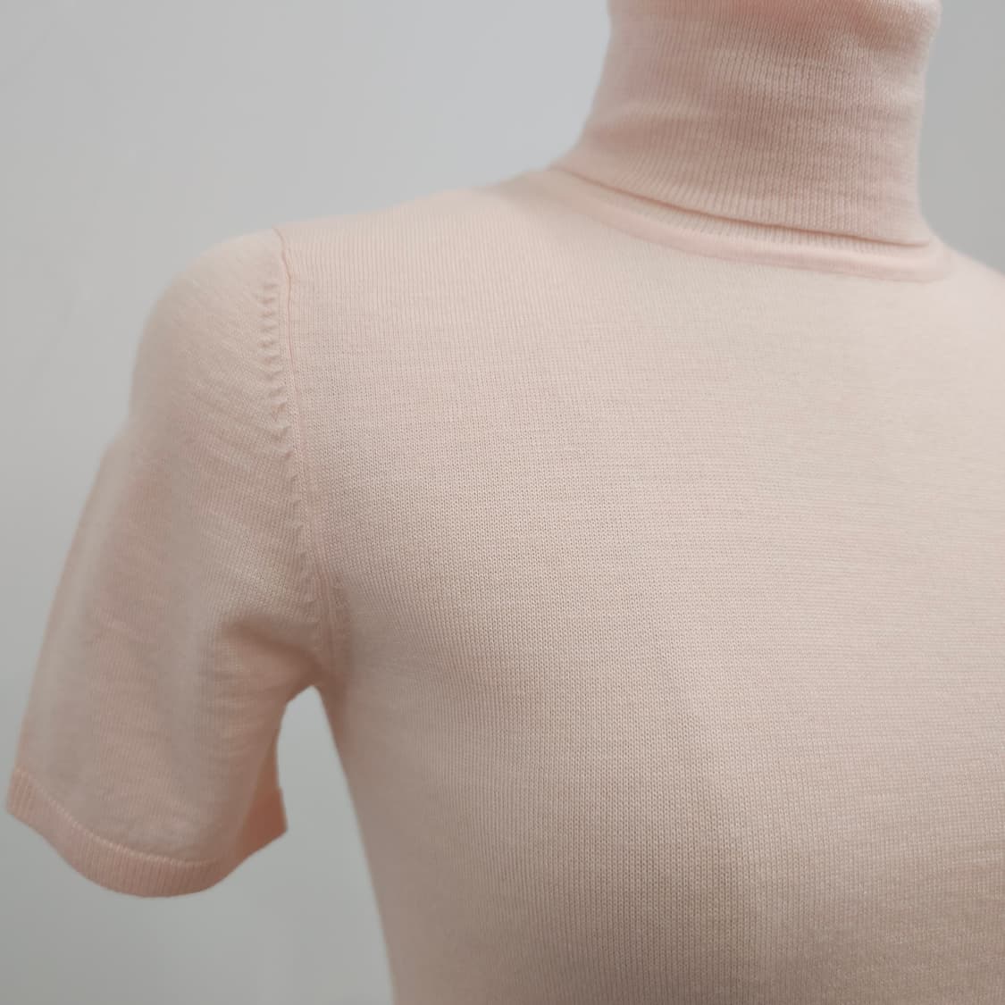 베이비핑크 울100 터틀넥 반팔니트 상품이미지6