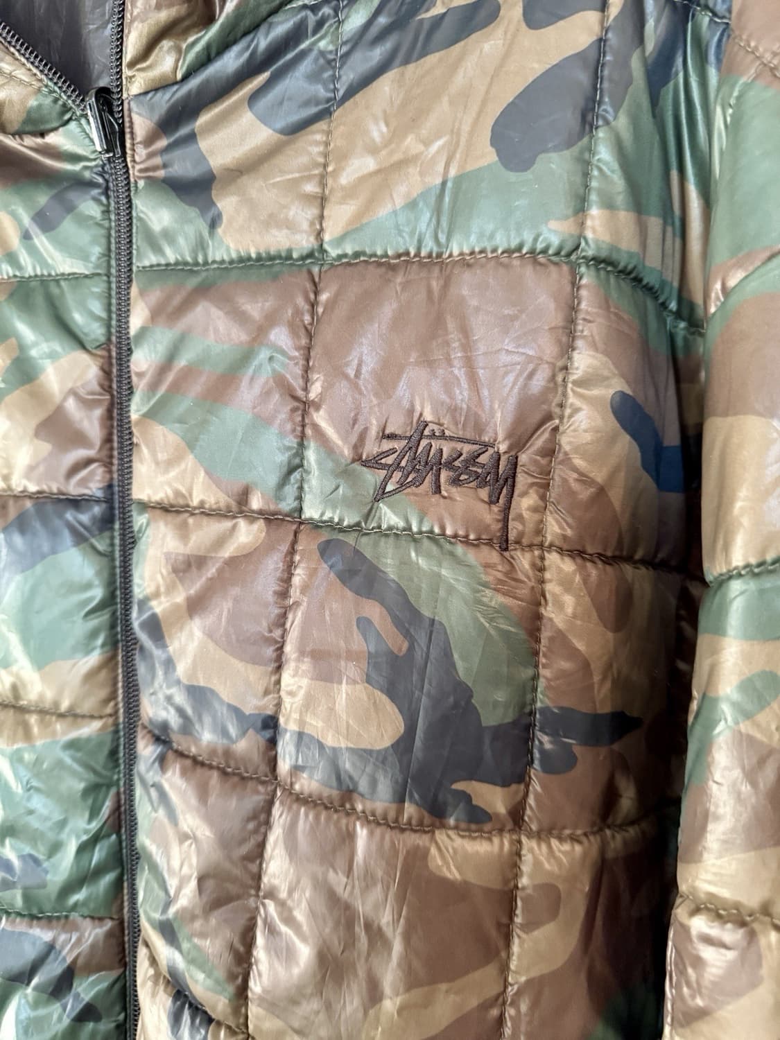 스투시 카모 리버시블 경량패딩 자켓 카키 상품이미지2