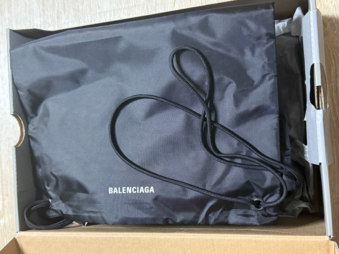 발렌시아가3xl 삭 리사이클 니트 44사이즈 상품이미지3