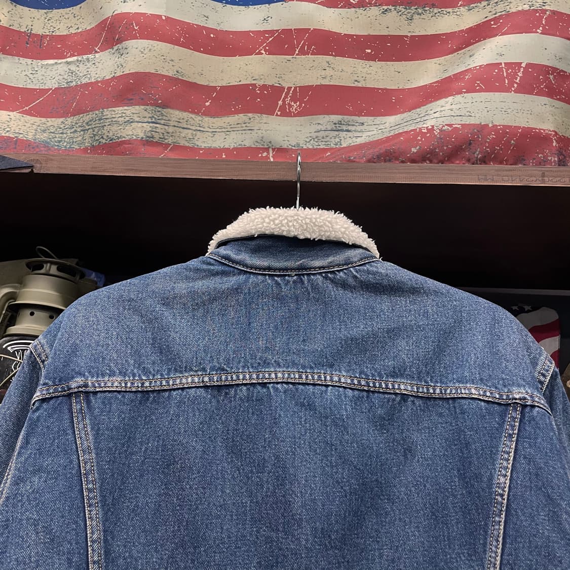 리바이스 타입 3 쉐르파 진청 데님 트러커 자켓 상품이미지4