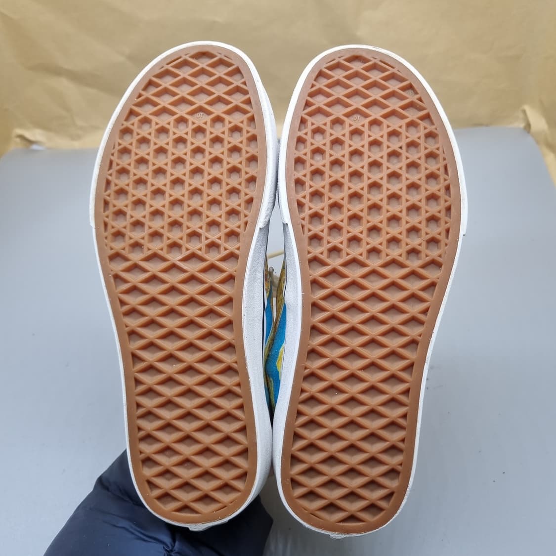 반스 어센틱 프렌치프라이 스니커즈 220  상품이미지3