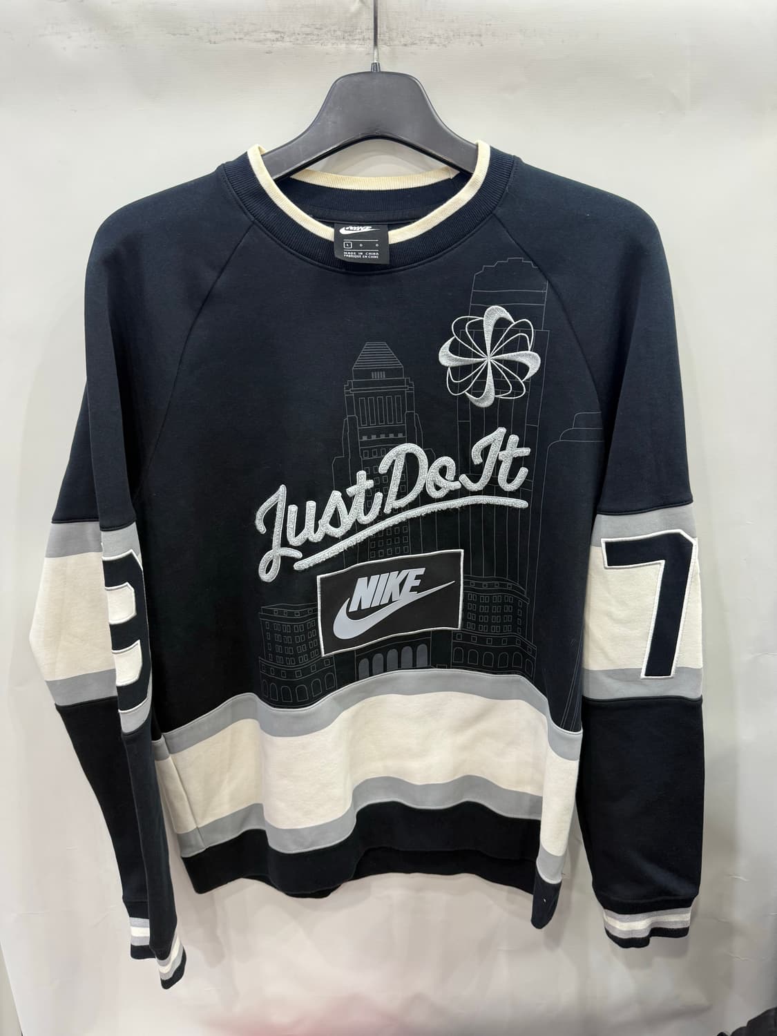 나이키 시티 버전 로스앤젤레스 스플라이싱 리미티드 블랙L사이즈 상품이미지2