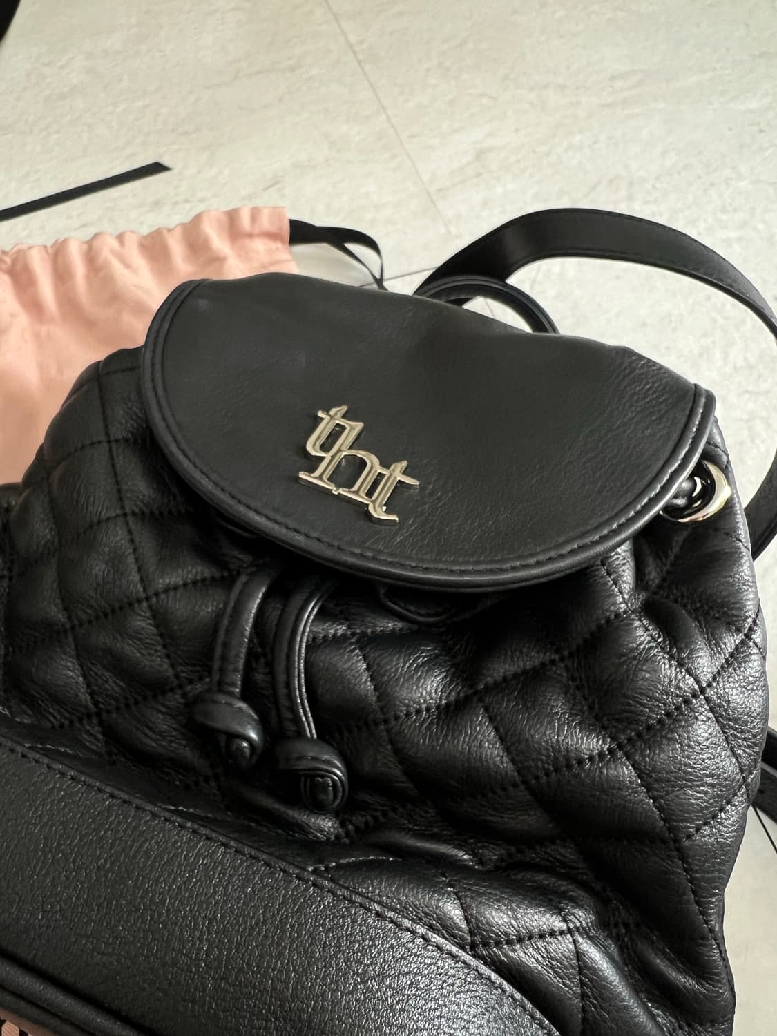 쓰리타임즈 아콘 퀼티드 백팩(블랙) 상품이미지4