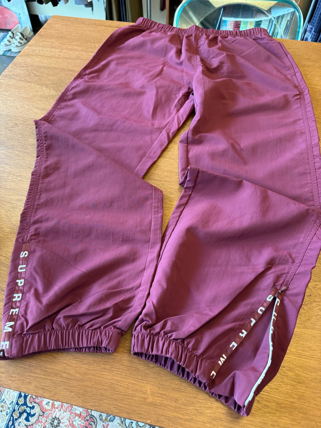 [M] 슈프림 웜업 팬츠 버건디 23FW  상품이미지3