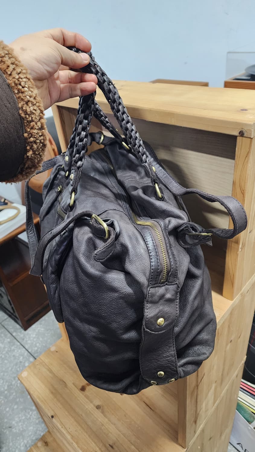 DAAD 브라운 가죽 보스턴 숄더백 상품이미지3