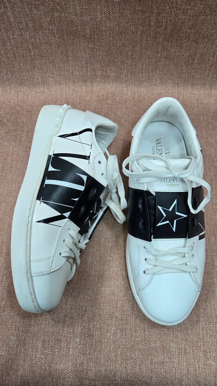 발렌티노 정품 250mm-  화이트 스니커즈 블랙 로고/스화이트 컬러 타 상품이미지1